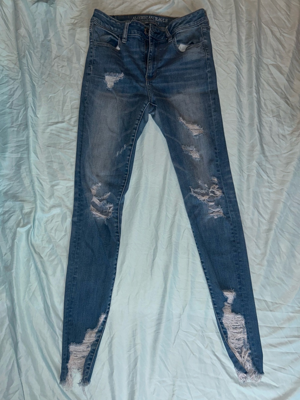American Eagle Outfitters Women’s Light Wash Skinny Jeans
